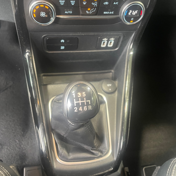 FORD ECOSPORT 1.5 DIESEL 95CH TITANIUM GPS RADAR RECUL  FORD ECOSPORT 1.5 DIESEL 95CH TITANIUM GPS RADAR RECUL