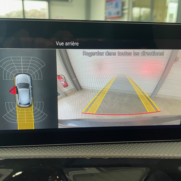 MERCEDES CLASSE A 180 136CH AMG LINE 7G-DCT TOIT OUVRANT CAMERA SIEGES CHAUFFANTS GRAND ECRAN GPS