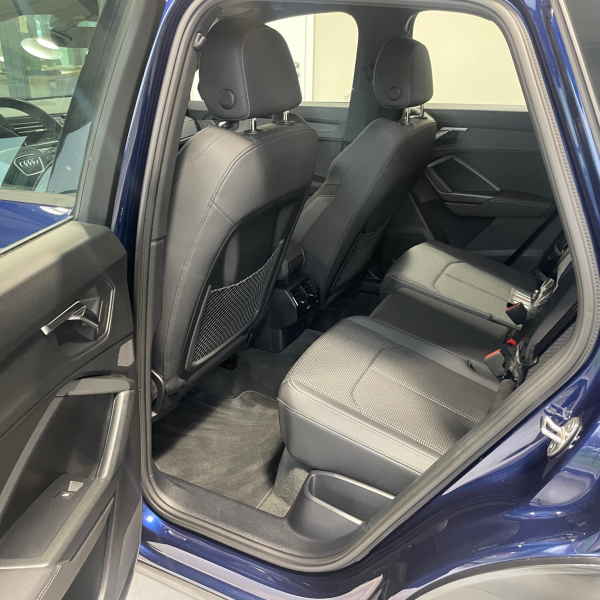 AUDI Q3 35 TDI 150CH TYPE S LINE INTÉRIEUR QUATTRO S TRONIC 7 CAMERA / ATTELAGE ELECTRIQUE / SIEGES CHAUFFANTS