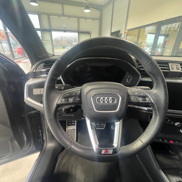 AUDI Q3 35 TDI 150CH TYPE S LINE INTÉRIEUR QUATTRO S TRONIC 7 CAMERA / ATTELAGE ELECTRIQUE / SIEGES CHAUFFANTS