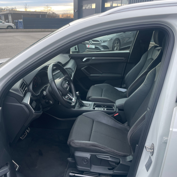AUDI Q3 35 TDI 150CH S LINE S TRONIC 7 TOIT PANORAMIQUE
