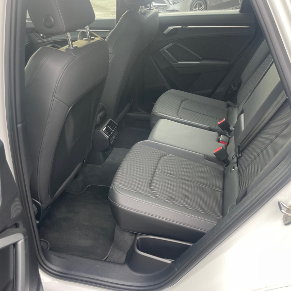 AUDI Q3 35 TDI 150CH S LINE S TRONIC 7 TOIT PANORAMIQUE