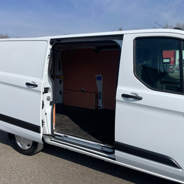 FORD TRANSIT CUSTOM FG 300 L1H1 2.0 ECOBLUE 130 TREND BUSINESS - CAMERA - GPS