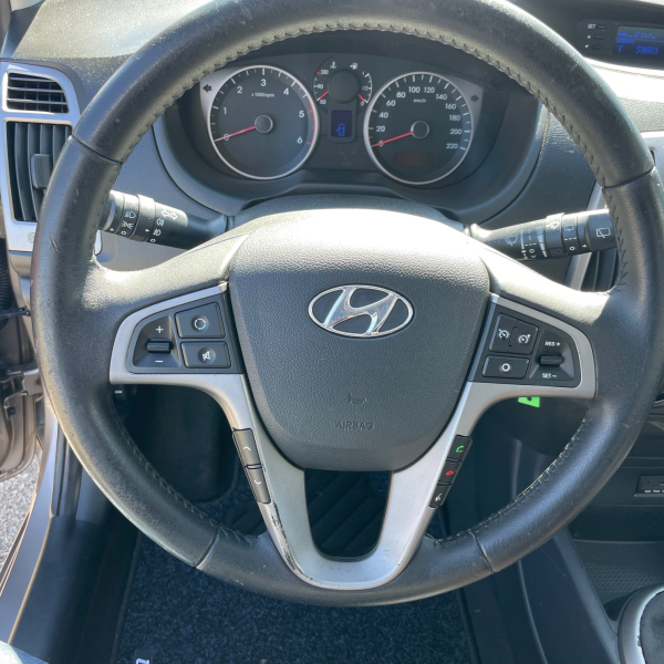 HYUNDAI I20 1.1 CRDI75 PACK INVENTIVE CLIM