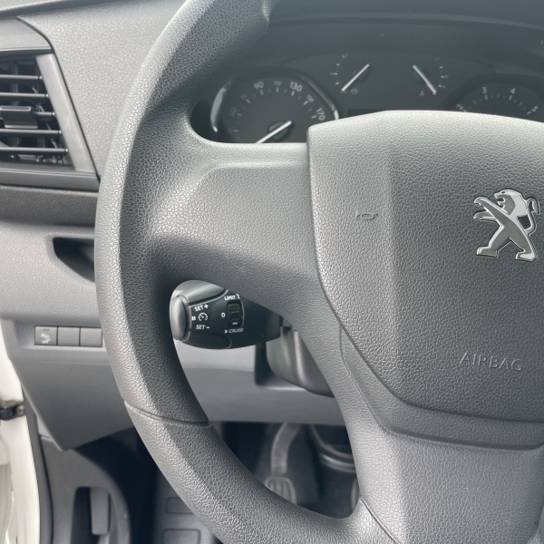 PEUGEOT EXPERT FG COMPACT 1.6 BLUEHDI 95CH PREMIUM PACK