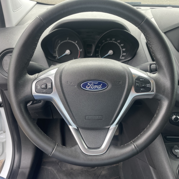 FORD TRANSIT COURIER 1.5 TDCI 100CH STOP&START TREND