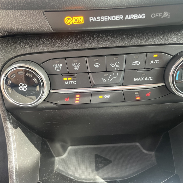 FORD FIESTA 1.0 ECOBOOST 100CH STOP&START TITANIUM 3P SIEGES CHAUFFANTS GPS 