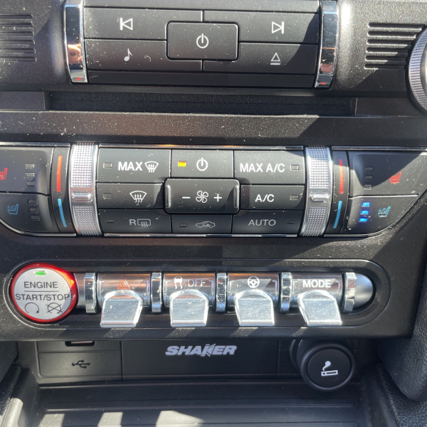 FORD MUSTANG FASTBACK 5.0 V8 421CH GT BVA6 GPS SIEGES CHAUFFANTS ET CLIMATISÉS PAS DE MALUS